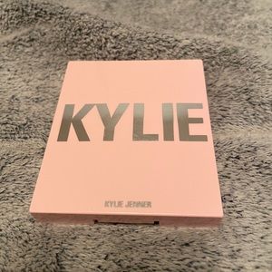 Kylie highlighter
